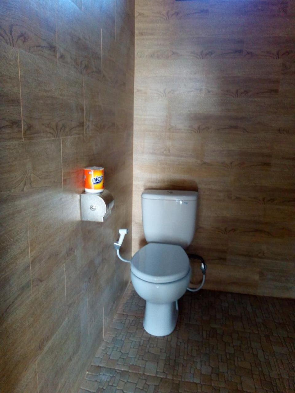 Lakey Beach Inn Hotel Huu Экстерьер фото